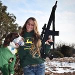 Gabrielle Long - @huntressincamo - Instagram