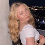 Gabrielle Élyse Lowe - @gabbylowee - Instagram