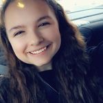Gabby Pyle - @gabrielle_rae_art - Instagram