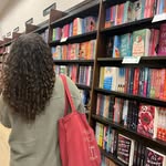 gabby | bookstagram📚💛 - @gabrielle.reads.books - Instagram