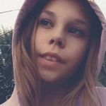 Gabrielle Sharp - @gabrielle.sharp.16568 - Instagram