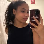 baby peach - @gabriellewallerr - Instagram