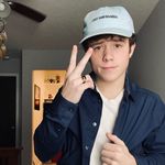 Gage Schmidt - @how.to.stocks - Instagram