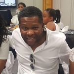 Garrick Davis - @roseland_hoya - Instagram