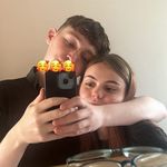 gary barlows child minder - @eliseisntreal - Instagram