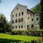 Kränzelhof |  Kulturhof - Wein + Gärten + Kunst + Kulinarik - @kraenzelhof - Instagram