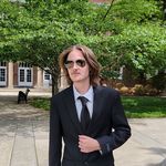 Gavin Flores - @gavin.flores0 - Instagram