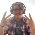 Gavin Wells - @hawaiian_shirt_g - Instagram