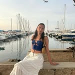 Genevieve Gray - @gen.evieve84 - Instagram