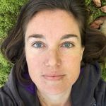 Genevieve Holcomb - @vavavavieve - Instagram