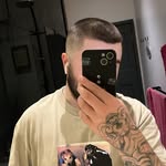 George Beard - @_kitsune_miku_ - Instagram