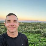 George Zikos - @george_zikos_eats - Instagram