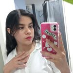 Georgette Giselle Gomez - @glitteringheads - Instagram