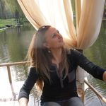 Geraldine Larkin - @qorn82763 - Instagram
