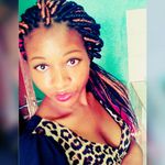Angelasom - @geraldine_smiley - Instagram