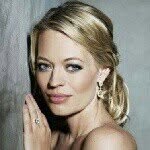 Jeri Ryan fanpage - @jeri_ryan_fan - Instagram