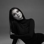 Kamila S. - @gia__hill - Instagram