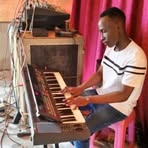 Gilbert Keys - Facebook
