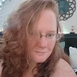 Gillian Bowden - @ga.champagne - Instagram