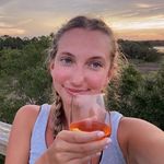 Gillian - @gillianconners - Instagram