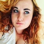 Gillian Davis - @gllndvs - Instagram