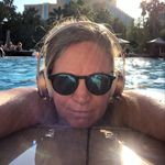 Gillian Porter - @gillylillyblue - Instagram