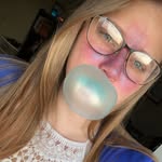 Gina DeWitt - @babeegirl1995 - Instagram