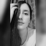 Gina Espitia - @ginamile21 - Instagram