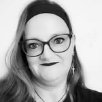 Gina Fields - @hedge_gina - Instagram