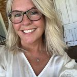Gina Renee Shields - @ginashields1967 - Instagram