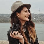 N A O M I - @gingerlightstories - Instagram