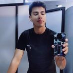 Giovanni Alexander - Facebook