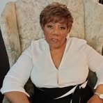 Gladys Saunders - Facebook