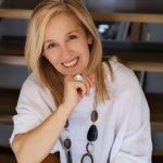 Gladys Stephens - @thestagingagent - Instagram