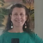 Gladys Strickland - @creativelysustainablenow - Instagram