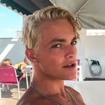 @daily.glen - Instagram