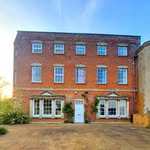 @glendonhallwestwing - Instagram