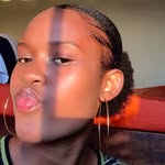 Gloria Alexandrine Iyaka - @gloria_alexandrine - Instagram