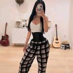Gloria Davalos - @davalos1721 - Instagram