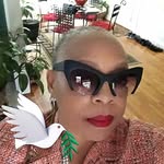 Gloria Hammonds - @gloriahammonds98 - Instagram