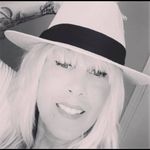 Gloria Lay - @wildflower712 - Instagram