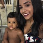 Gloria Lopes - @neguinhaisis - Instagram