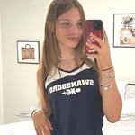 Gloria Naylor - @4nna61oiym - Instagram