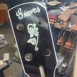 Gordon Groves - @grovescustomguitars - Instagram