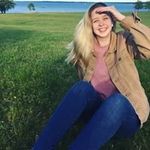 Grace Côté - @gracecote94 - Instagram