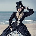 Grace Devlin - @missmodernvictorian - Instagram