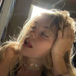 gracie - @gracedickenson_ - Instagram