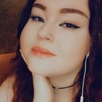Bethany Grace Hilliard - @beesintreesz - Instagram