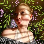 Grace McHugh - @maybesthetic - Instagram