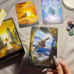 Grace Pham - @hea.lingtarot - Instagram
